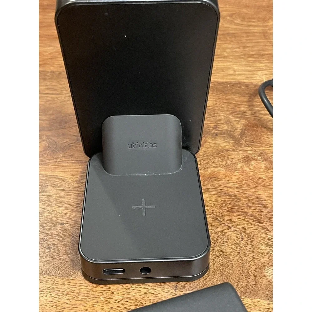 Ubio Labs AWC1109ABV Wireless Qi-Certified Charging Stand W/ Wall Charger Tested